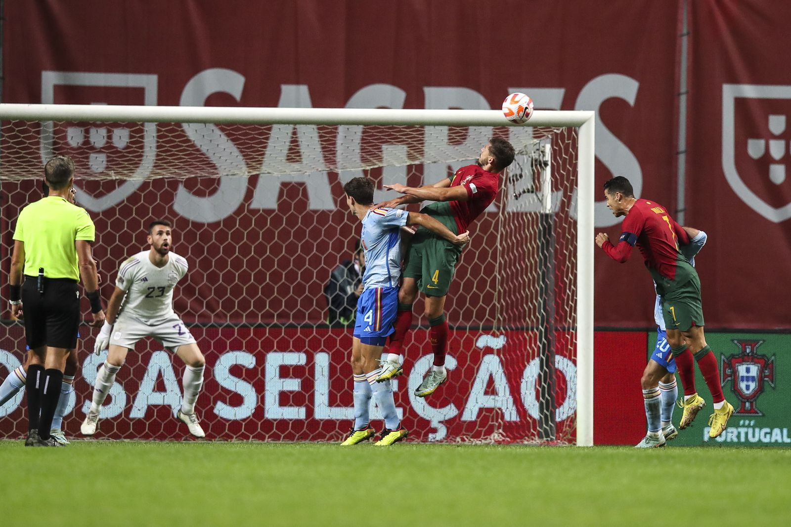 Las imágenes del triunfo de España en Portugal