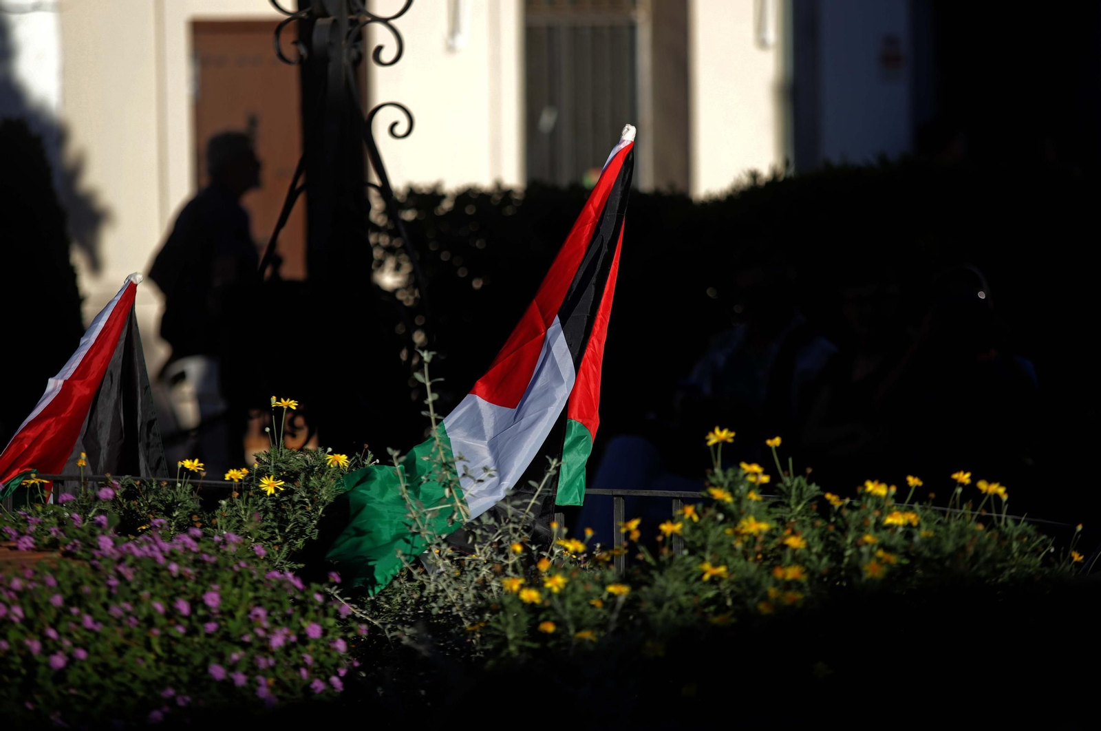 Fotos del acto en solidaridad con Gaza organizado por Amnistia Internacional en Algeciras