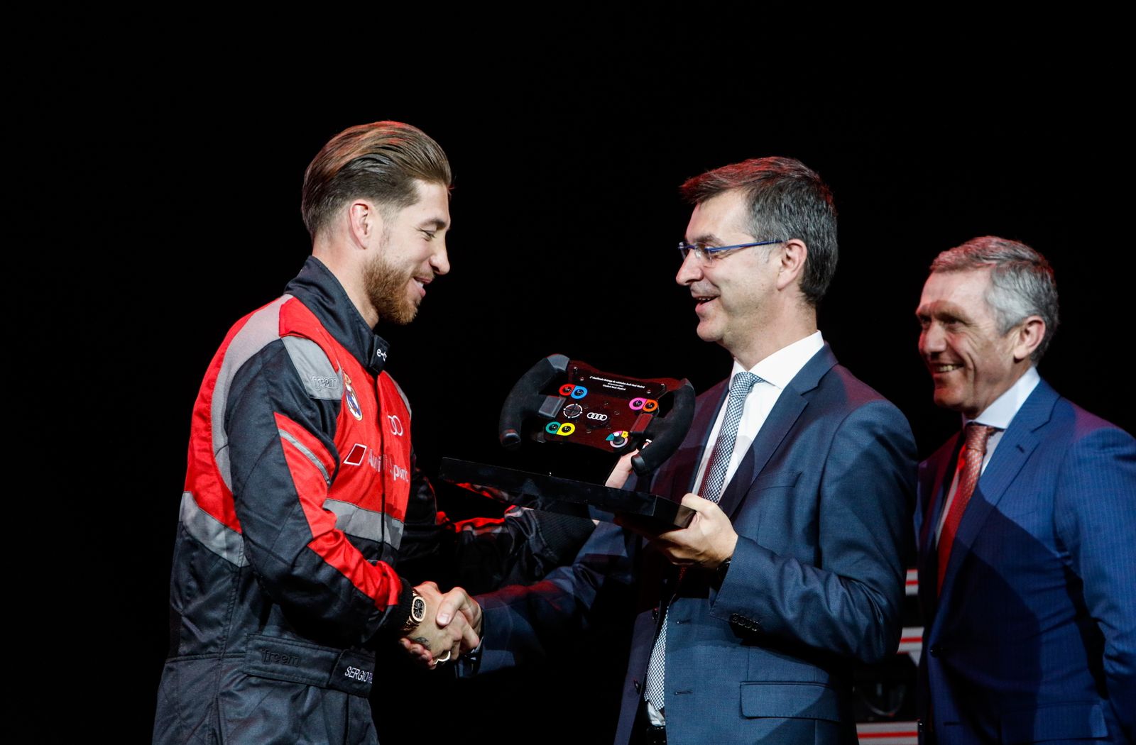 Los nuevos coches de la plantilla del Real Madrid, foto a foto