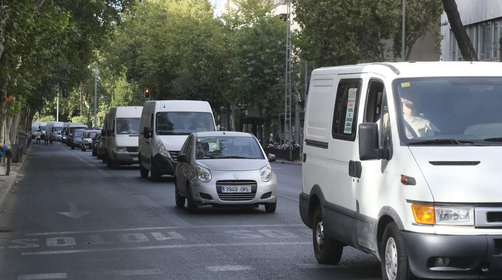 Las protestas del comercio ambulante colapsan el centro de Córdoba, en imágenes