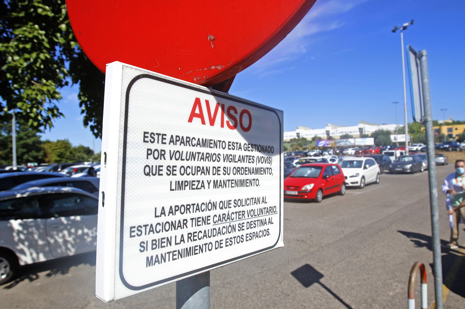 Zona de aparcamientos en el Reina Sofía.