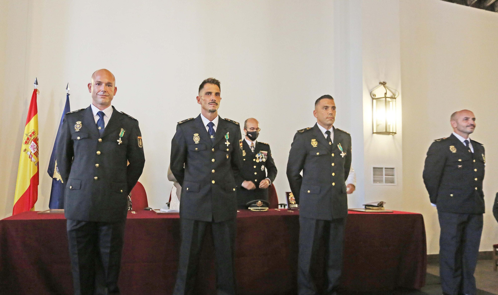 Imágenes de la celebración del patrón de la Policía Nacional