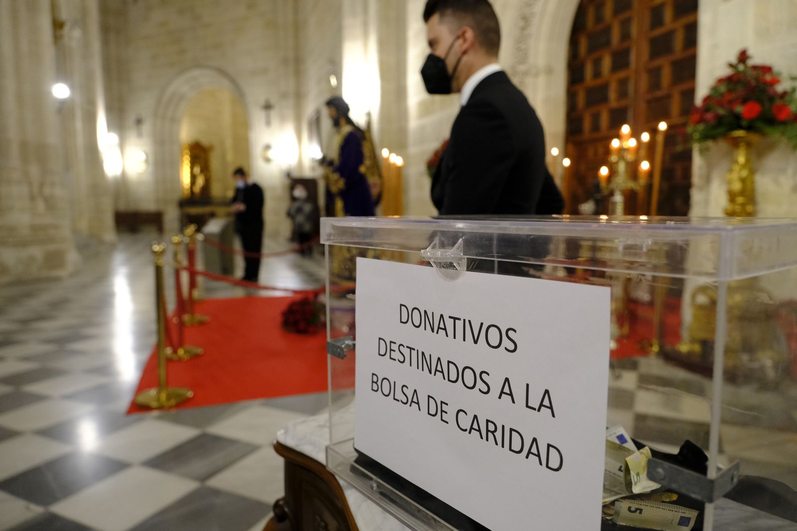 Fotogalería veneración Jesús Cautivo de Medinaceli. Almería