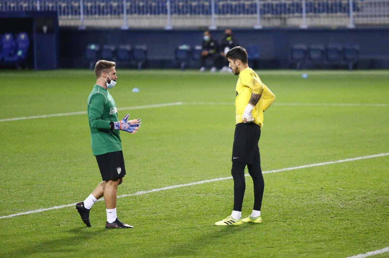 Las fotos del calentamiento previo del Málaga CF-Logroñés