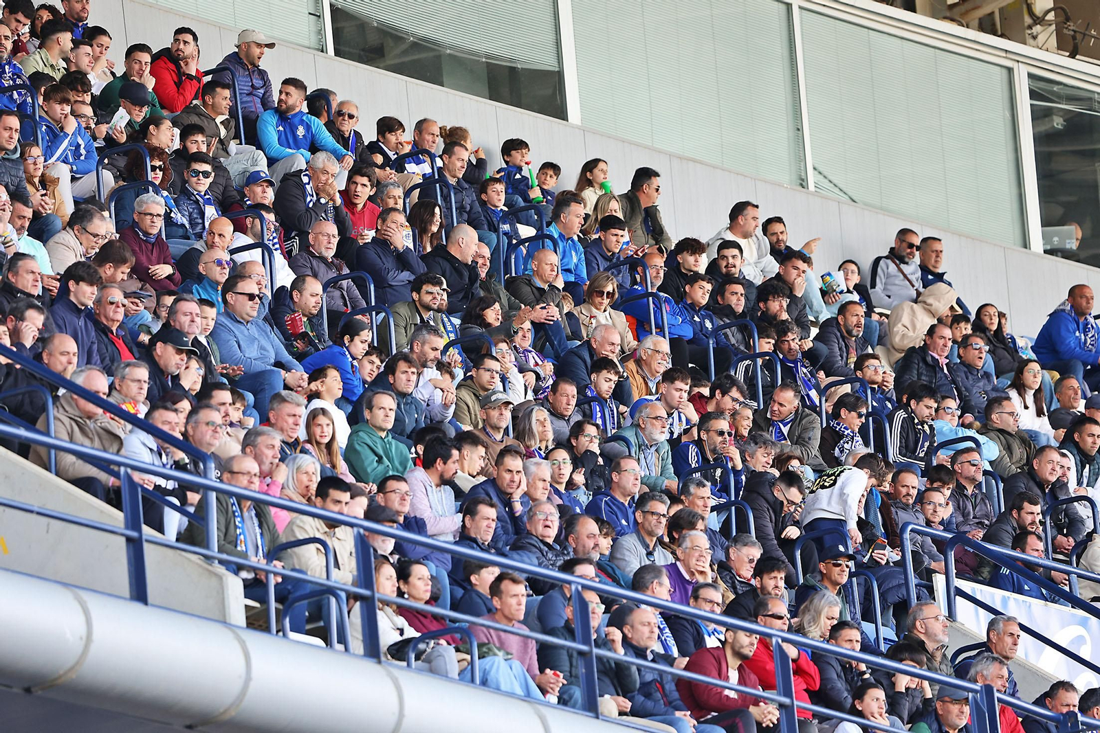 Búscate en el Nuevo Colombino en el Recreativo de Huelva vs Antequera