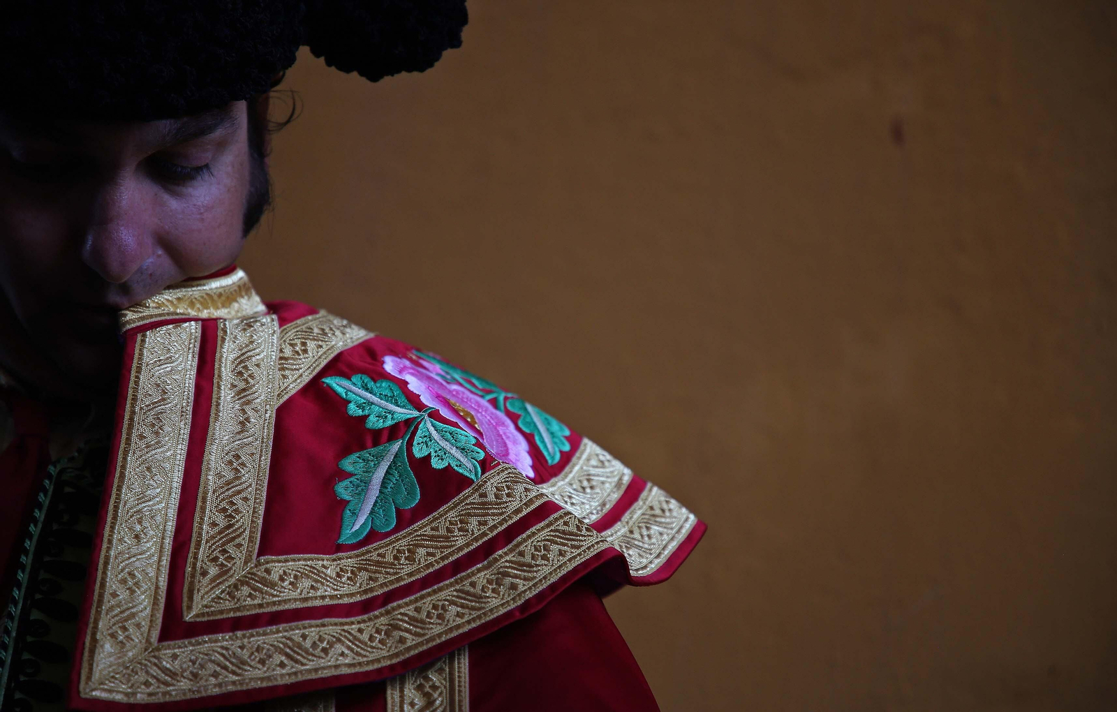 Fotos de la corrida del viernes de la Feria Taurina de Algeciras 2023: Morante de la Puebla, Emilio de Justo y David Galván