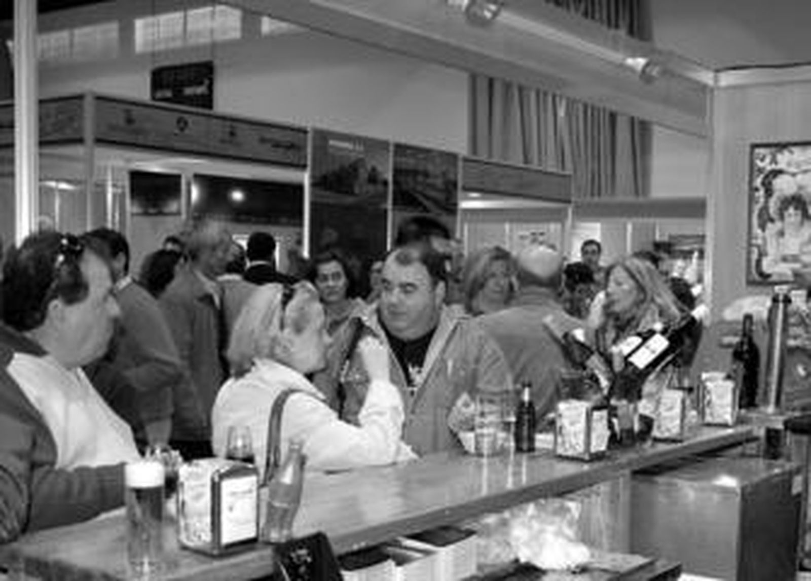 Los 'stands' gastronómicos son los que han obtenido un mayor éxito de público.