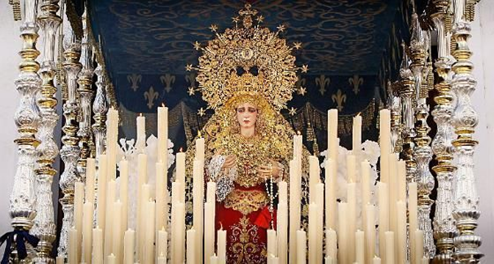 La hermandad de la Expiración abre el Viernes Santo. 

Foto: Julio Gonzalez