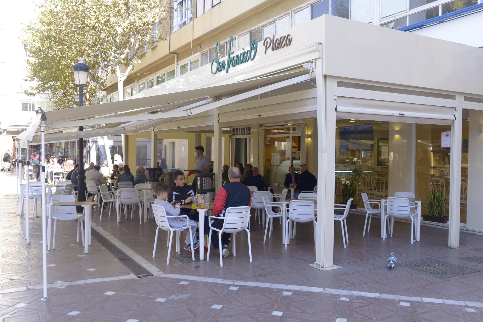 Ambiente de las calles en La Línea