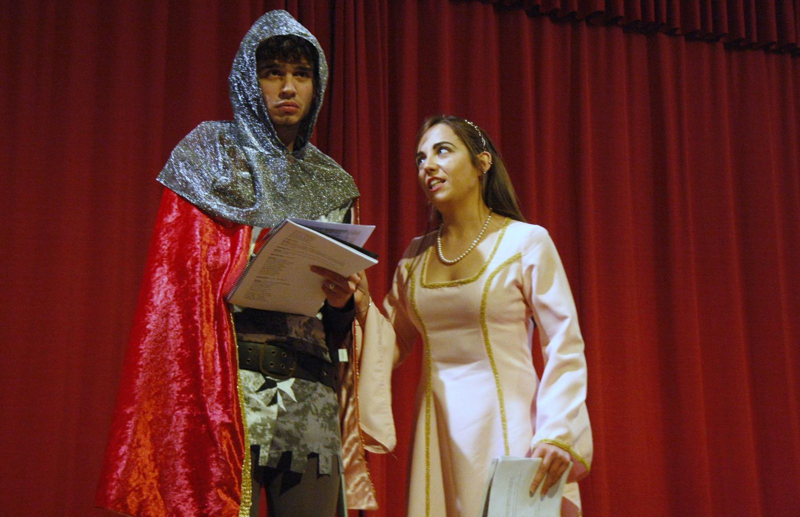 Un momento de la lectura dramatizada de 'La venganza de Don Mendo'.