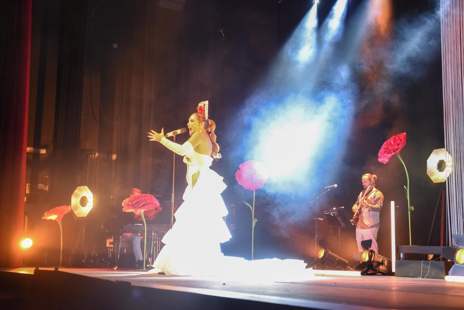 Fotos del concierto de Laura Gallego en La Línea