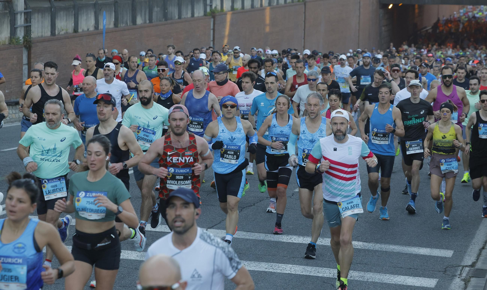 Búscate en el Zurich Maratón de Sevilla 2025