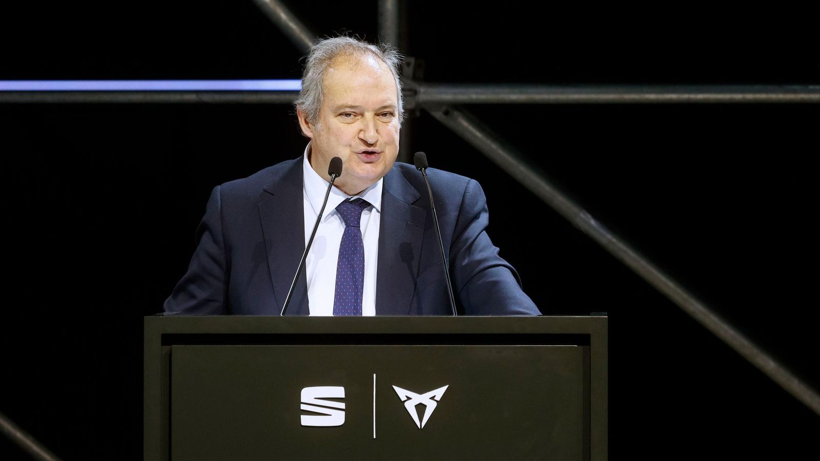 Jordi Hereu, ministro de Industria, valoró la oportunidad que se abre con los coches producidos en Martorell de democratizar la electrificación.