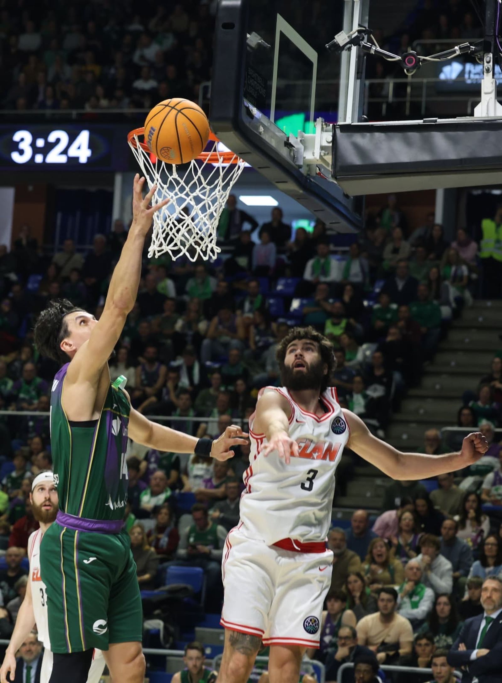 El Unicaja-Elan Chalon, en fotos