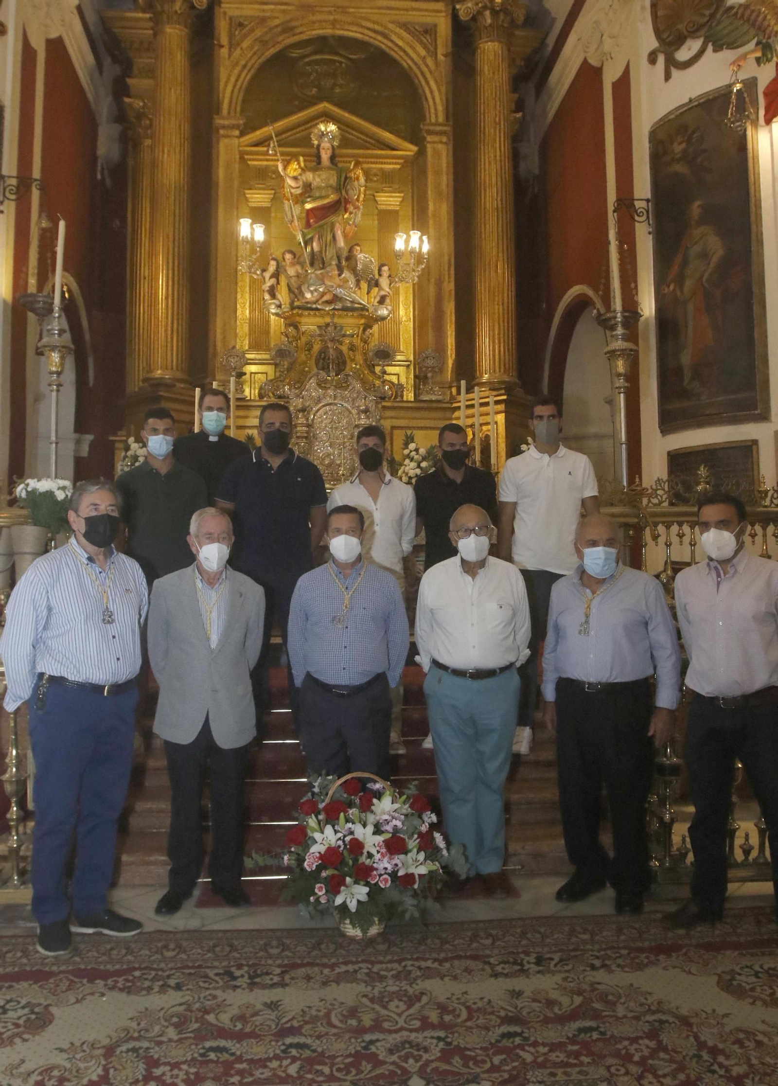 Las imágenes de la ofrenda floral del Córdoba CF a San Rafael