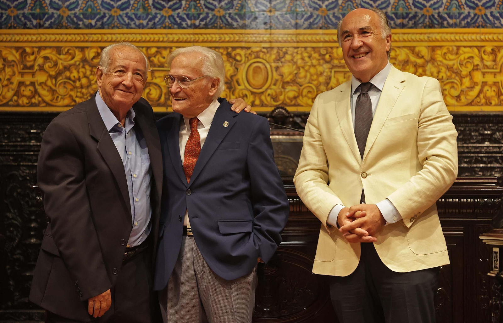 Fotos del acto de reconocimiento a Crescencio Torés en el Ayuntamiento de Algeciras