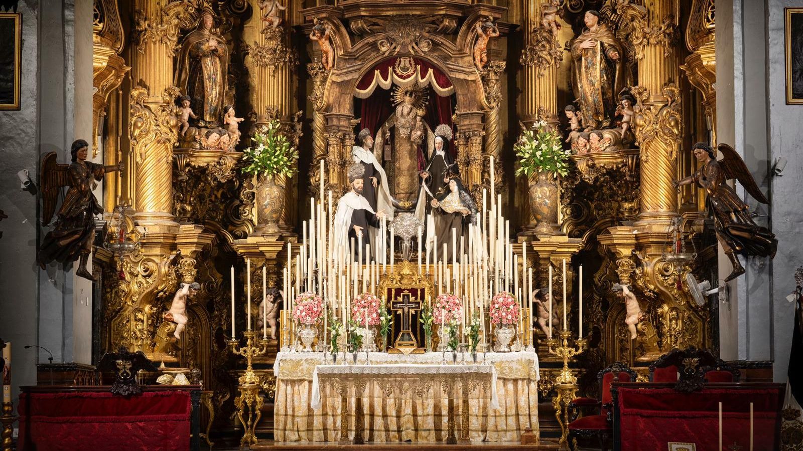 Altar del triduo de Animas de la cofradía del Carmen