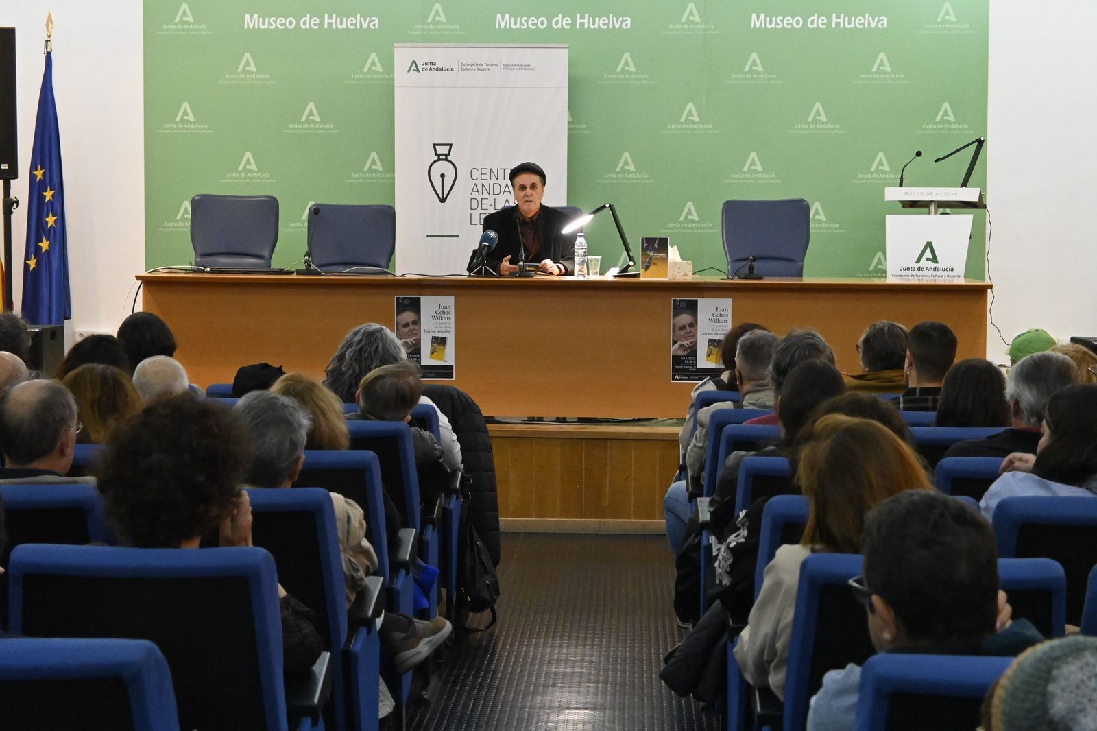 Presentación del nuevo libro de Juan Cobos Wilkins, en imágenes
