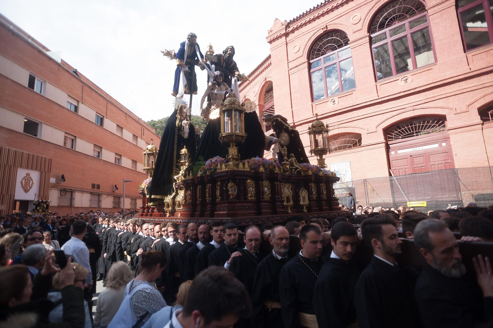 Las fotos de Descendimiento del Viernes Santo en Málaga Las fotos de Descendimiento del Viernes Santo en Málaga