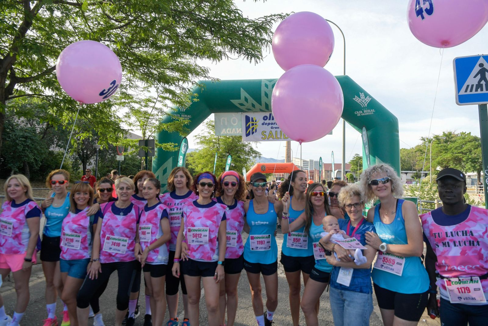 Las imágenes de la Carrera de la Mujer de este domingo en Granada