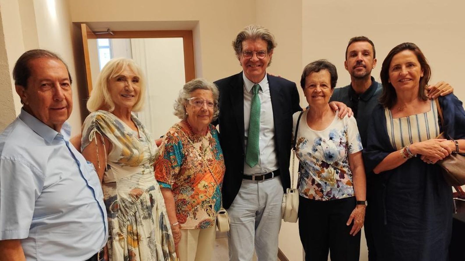 José Ignacio Fernández-Pujol, Susi Cigüela, Charo Fernández-Pujol, el escritor Juan Bolea, Margarita Algarín, Pablo Fernández-Pujol y Belén Madrazo.