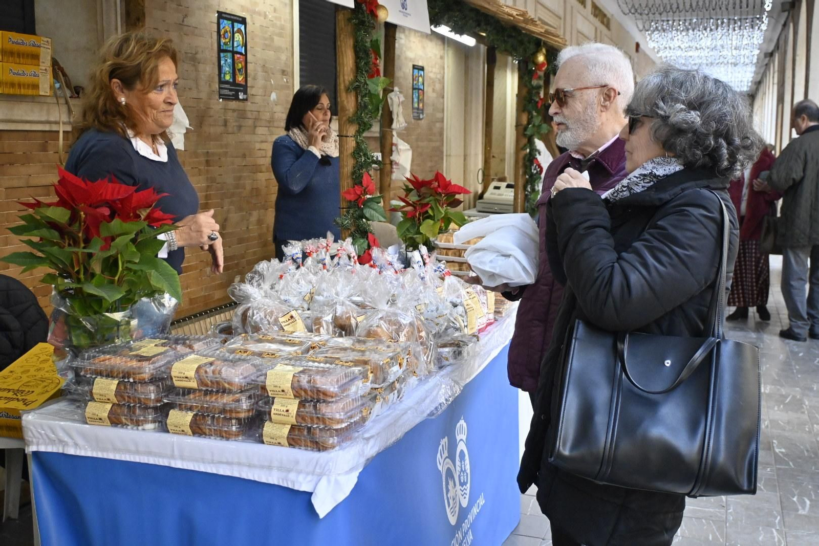 Imágenes de la XVI Muestra de Dulces y Vinos Navideños de la provincia de Huelva