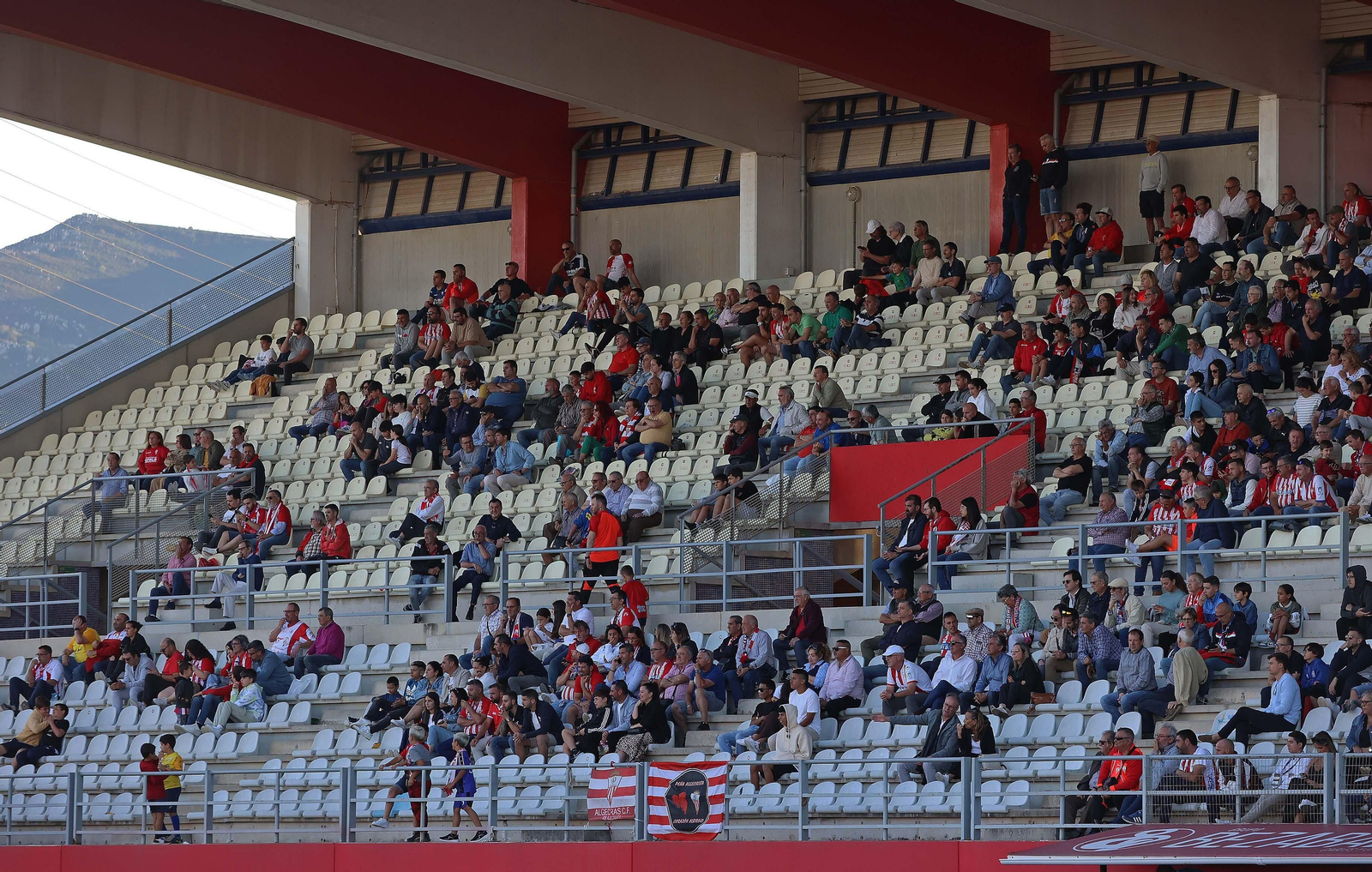 Las mejores fotos del Algeciras - Castellón de Primera RFEF