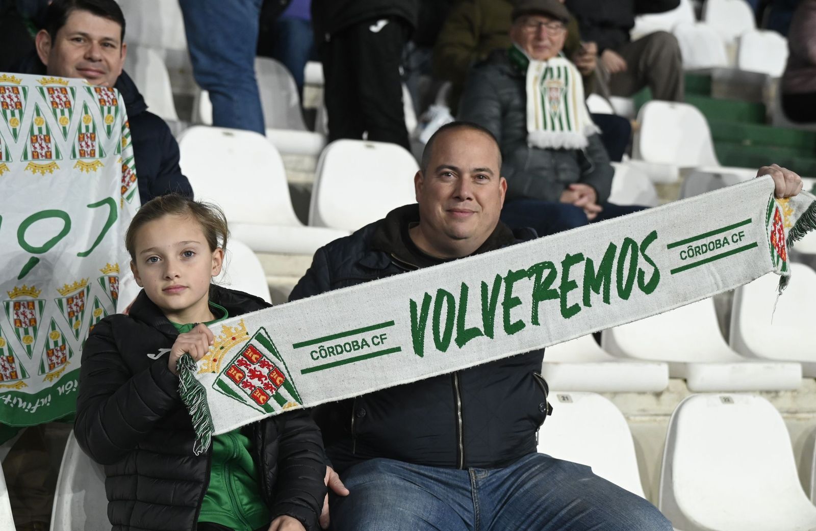 Las fotos del espectacular ambiente en El Arcángel en el derbi andaluz entre Córdoba CF y Málaga