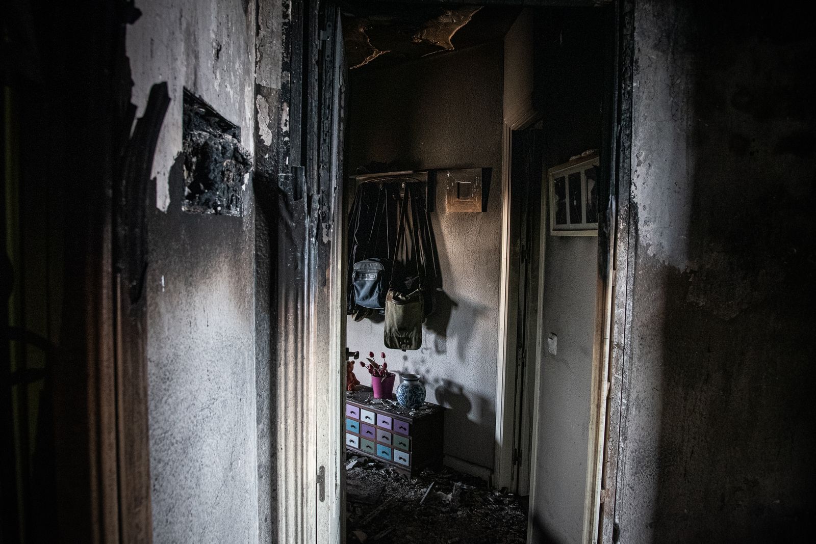 Imágenes del incendio en la plaza Corteconcepción de Huelva