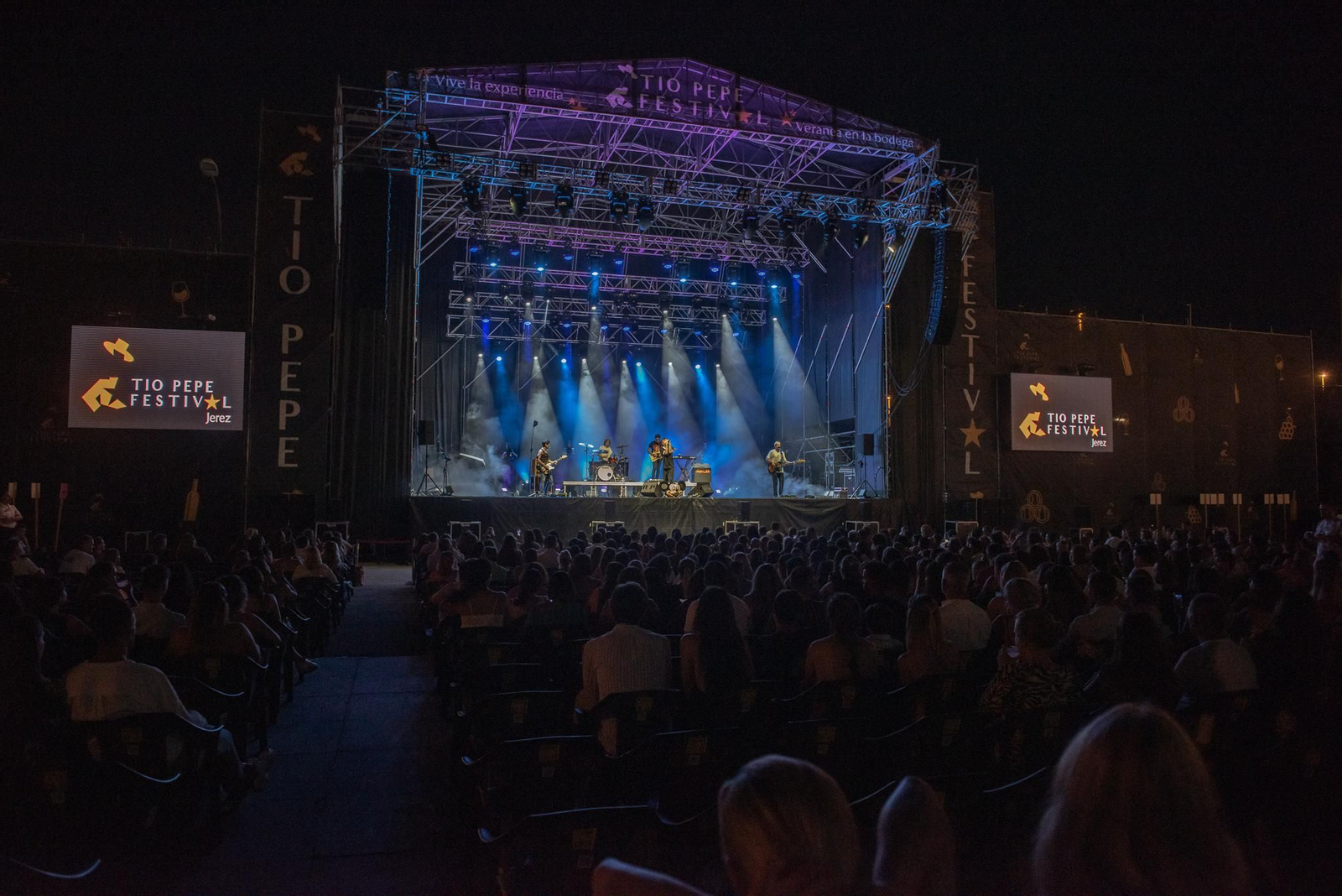 Imágenes de los conciertos de Marlon y Dvicio en Las Copas de Jerez