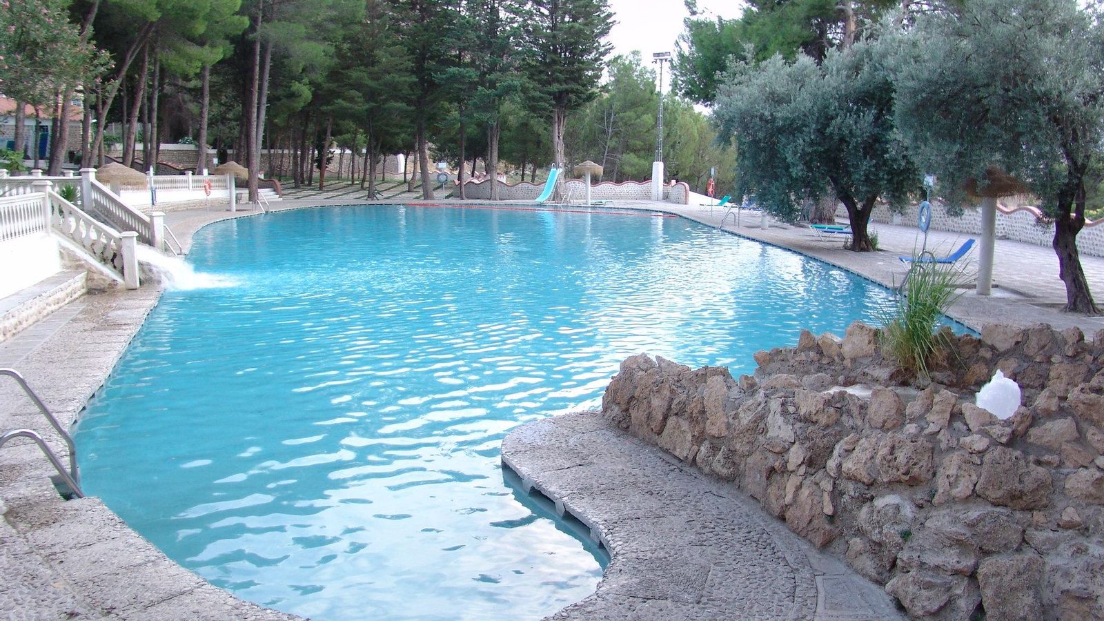 Balneario de Alicún de las Torres