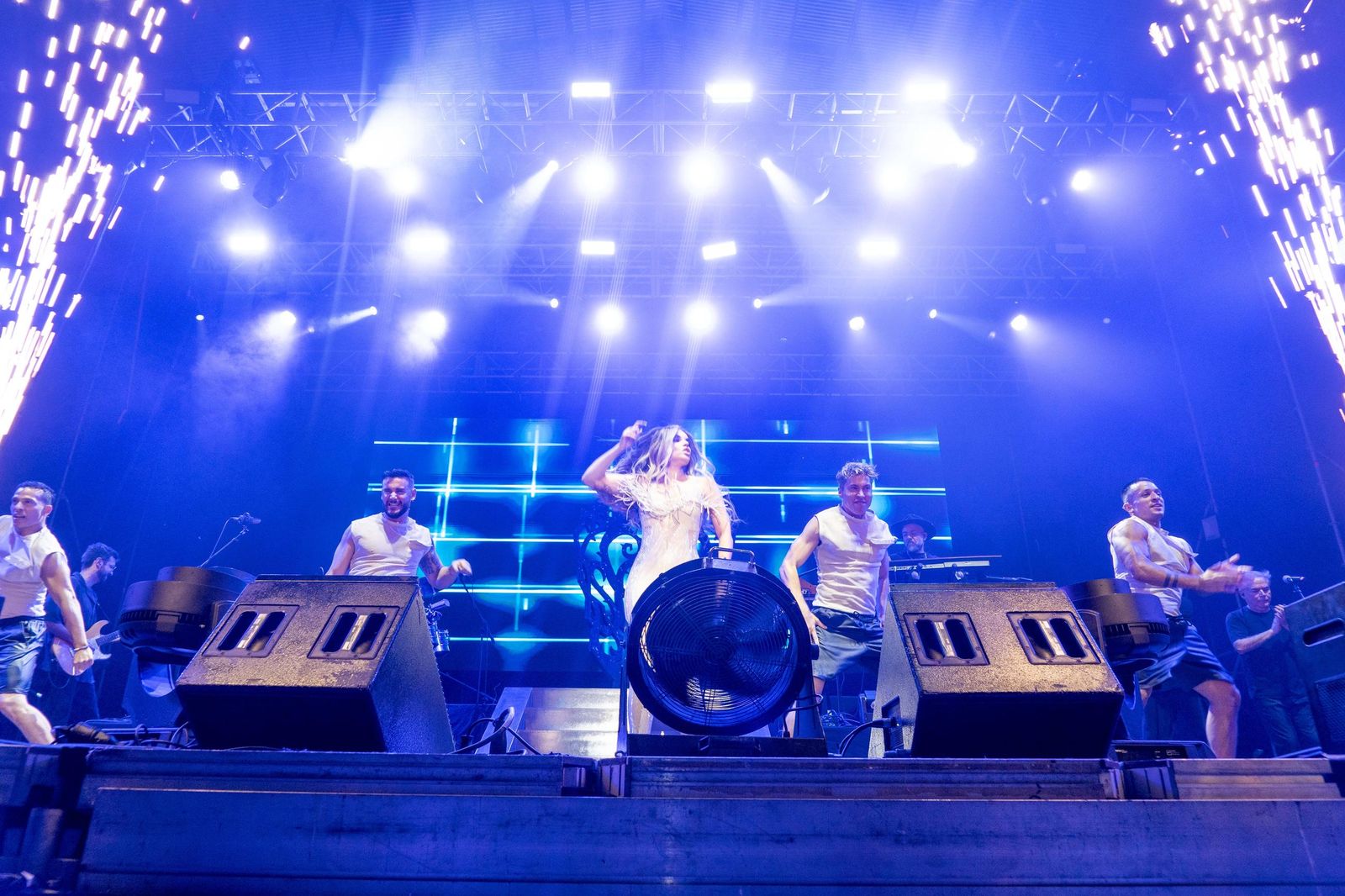 Colombinas 2025: Imágenes del concierto de Melody en las Fiestas Colombinas