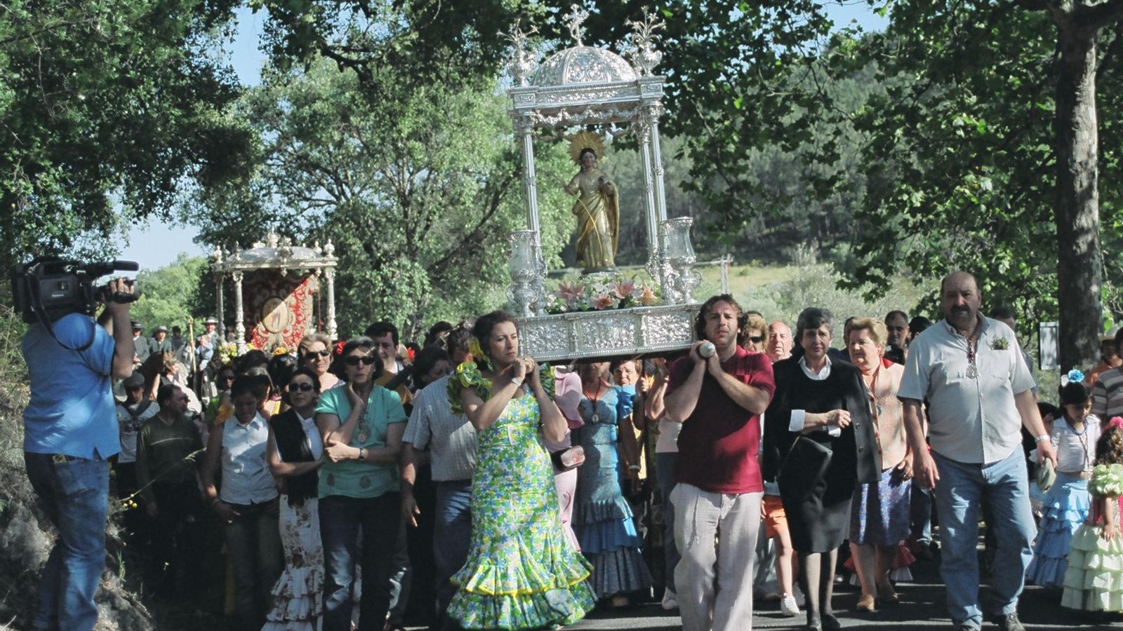 Santa Eulalia visita Almonaster en el cuatrocientos aniversario de su romeria. Mayo de 2006.