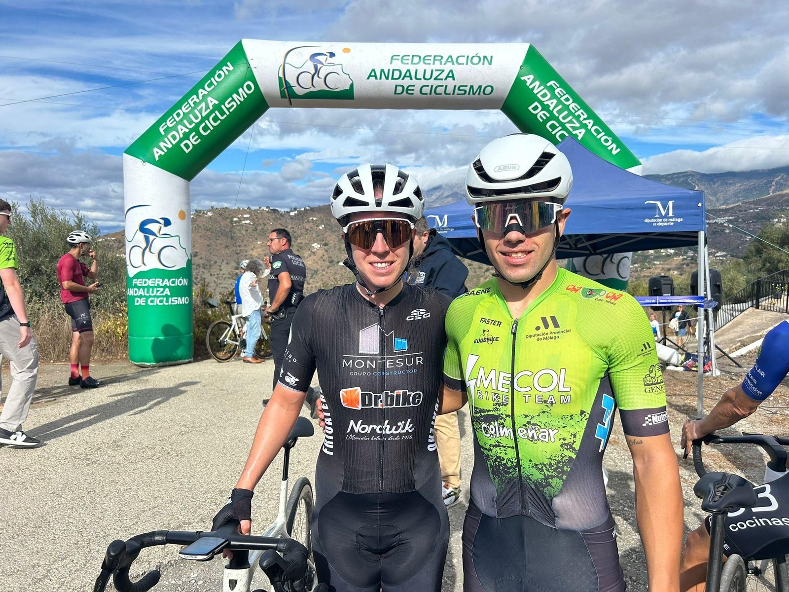 Fotografía de los ganadores.