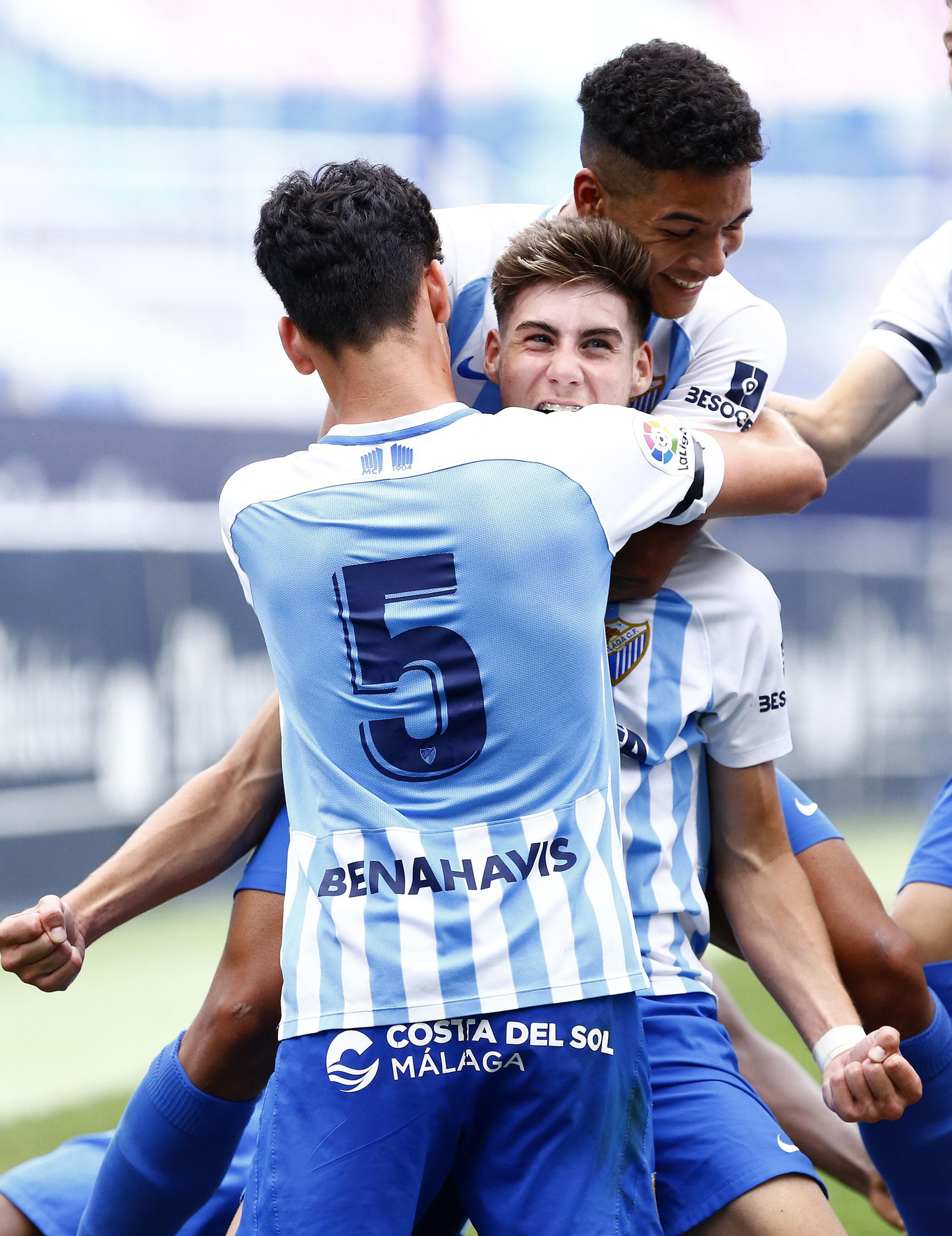 Galería: La celebración del Málaga CF Juvenil