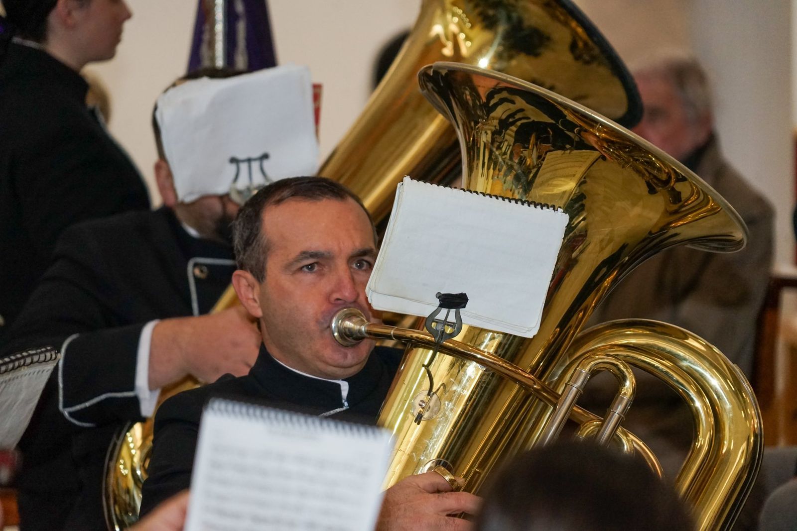La AM de Las Angustias de Vícar viste de gala su música con un nuevo uniforme