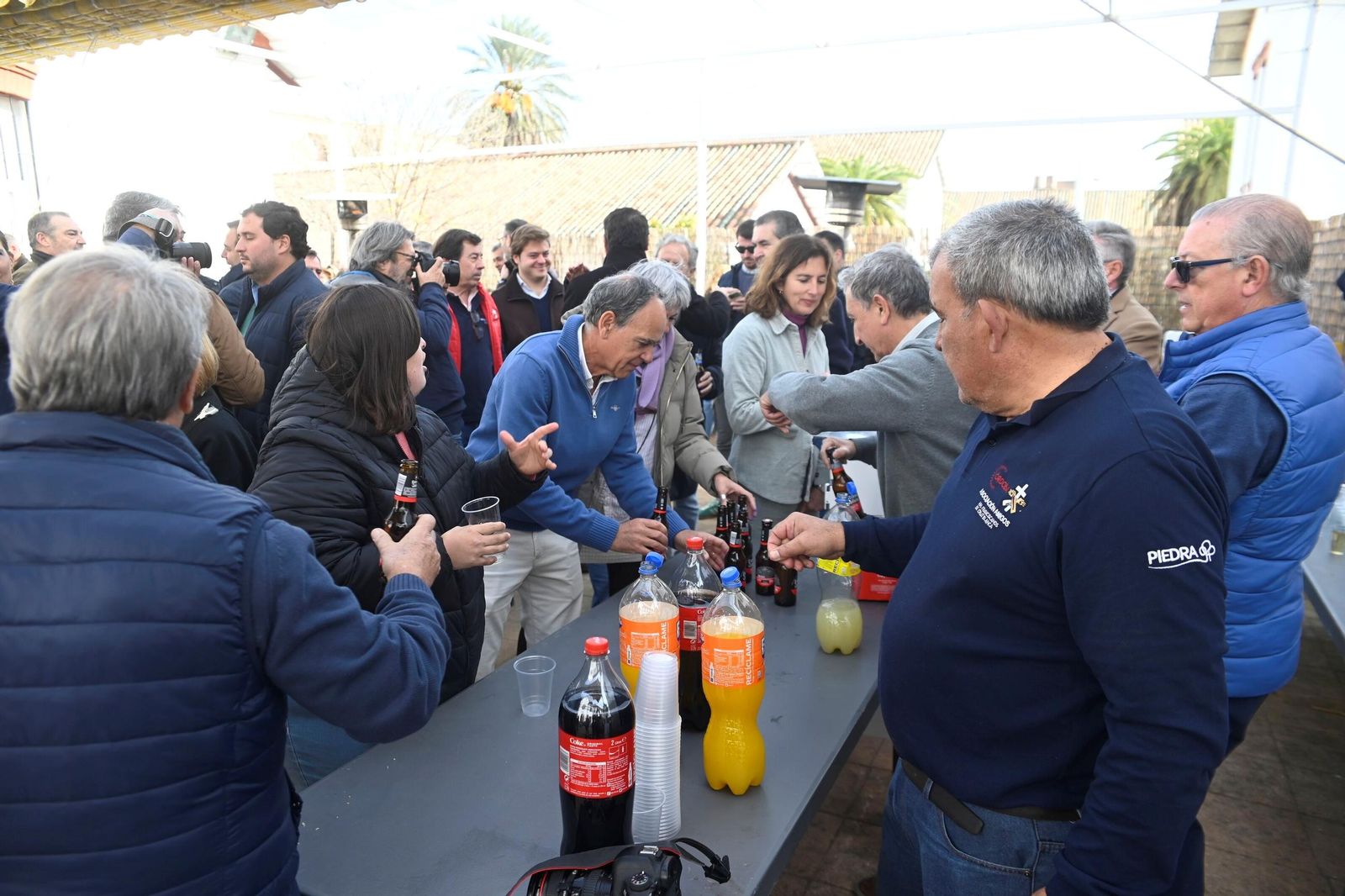 Las migas de la Cruz Blanca, en imágenes