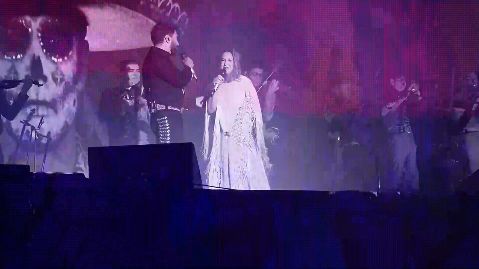 El 'momentazo' de Niña Pastori cantando con Alejandro Fernández en Concert Music Festival: "que viva México, Chiclana y Cádiz"