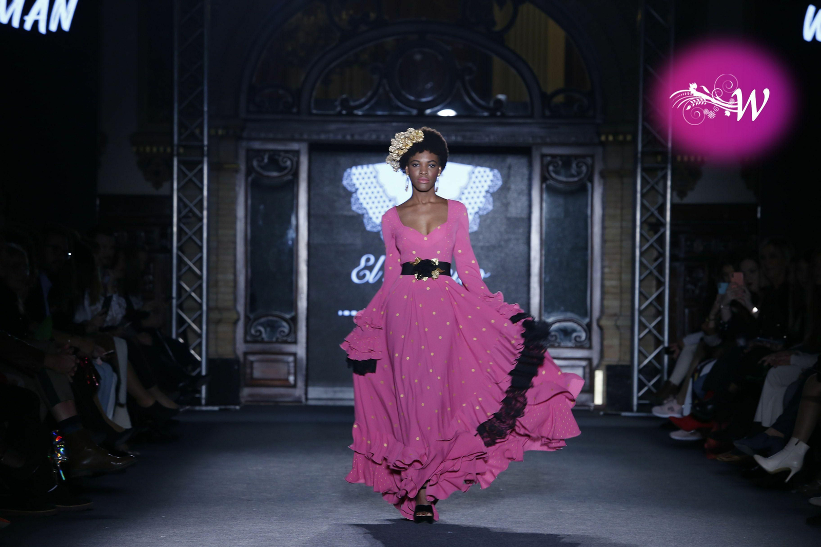 El abanico artesanía expone su colección 2020 en un desfile en We Love Flamenco, todas las fotos