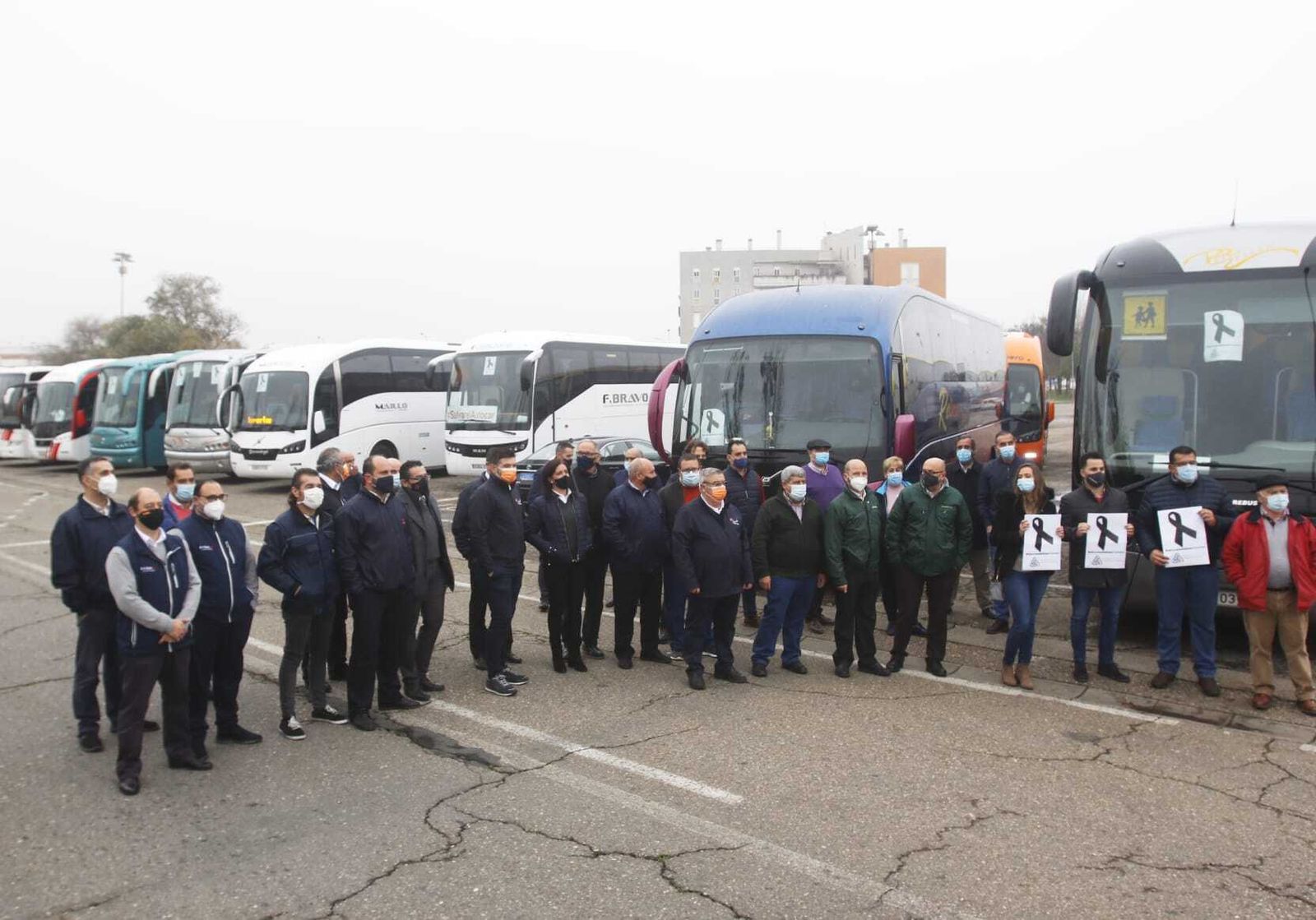 Profesionales del sector en la concentración previa a la marcha.