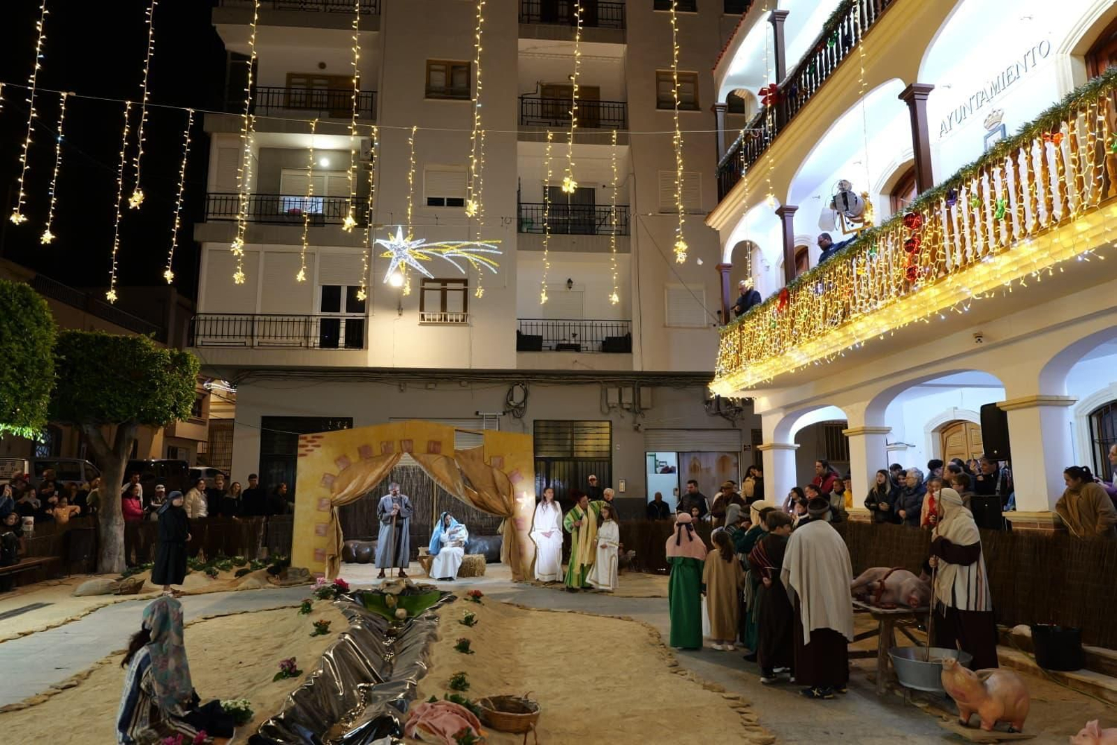 El belén cobra vida en Gádor para inaugurar la Navidad