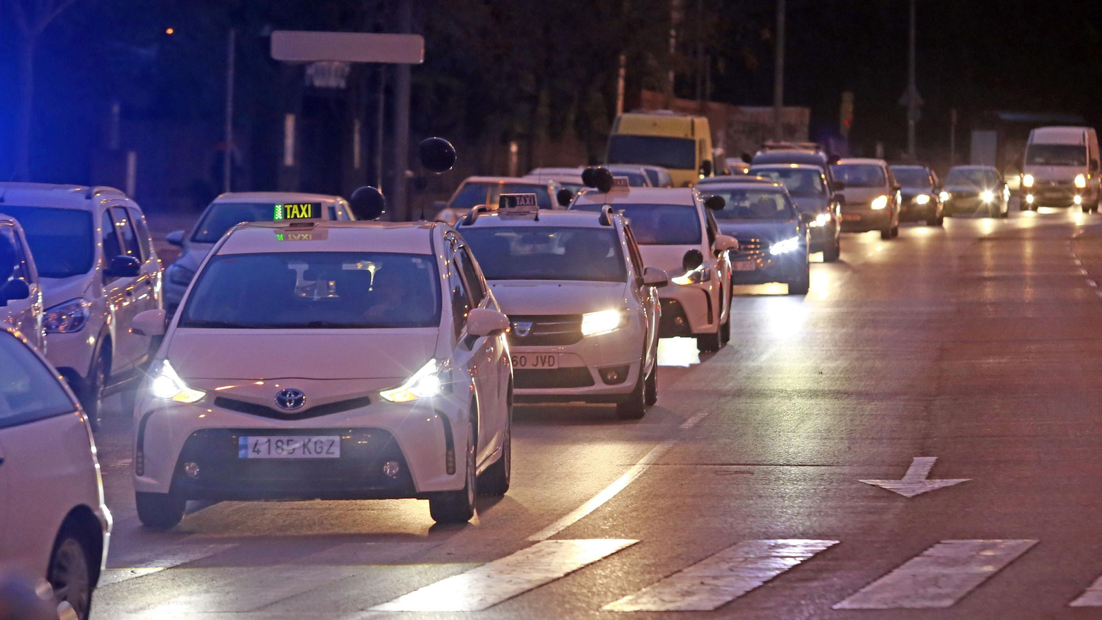 Los autónomos vuelven a manifestarse en caravana