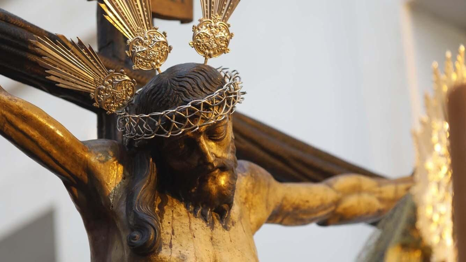 Las imágenes del Miércoles Santo en Tarifa: El Consuelo