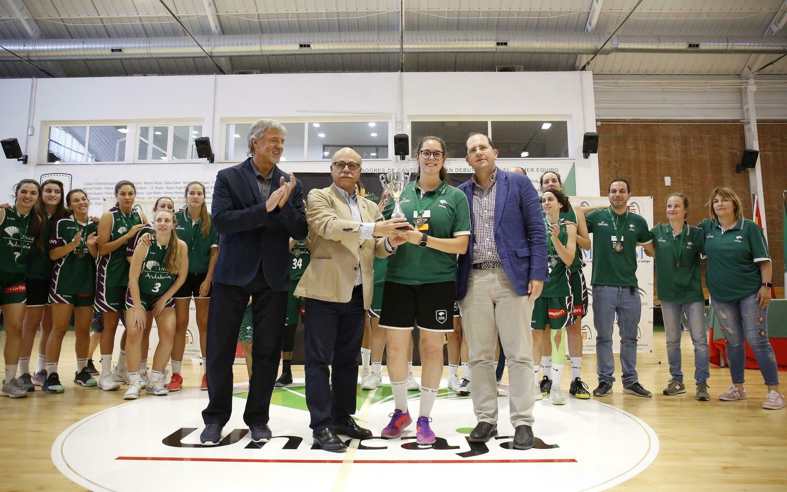 Las fotos del ascenso del Unicaja a la Liga Femenina 2