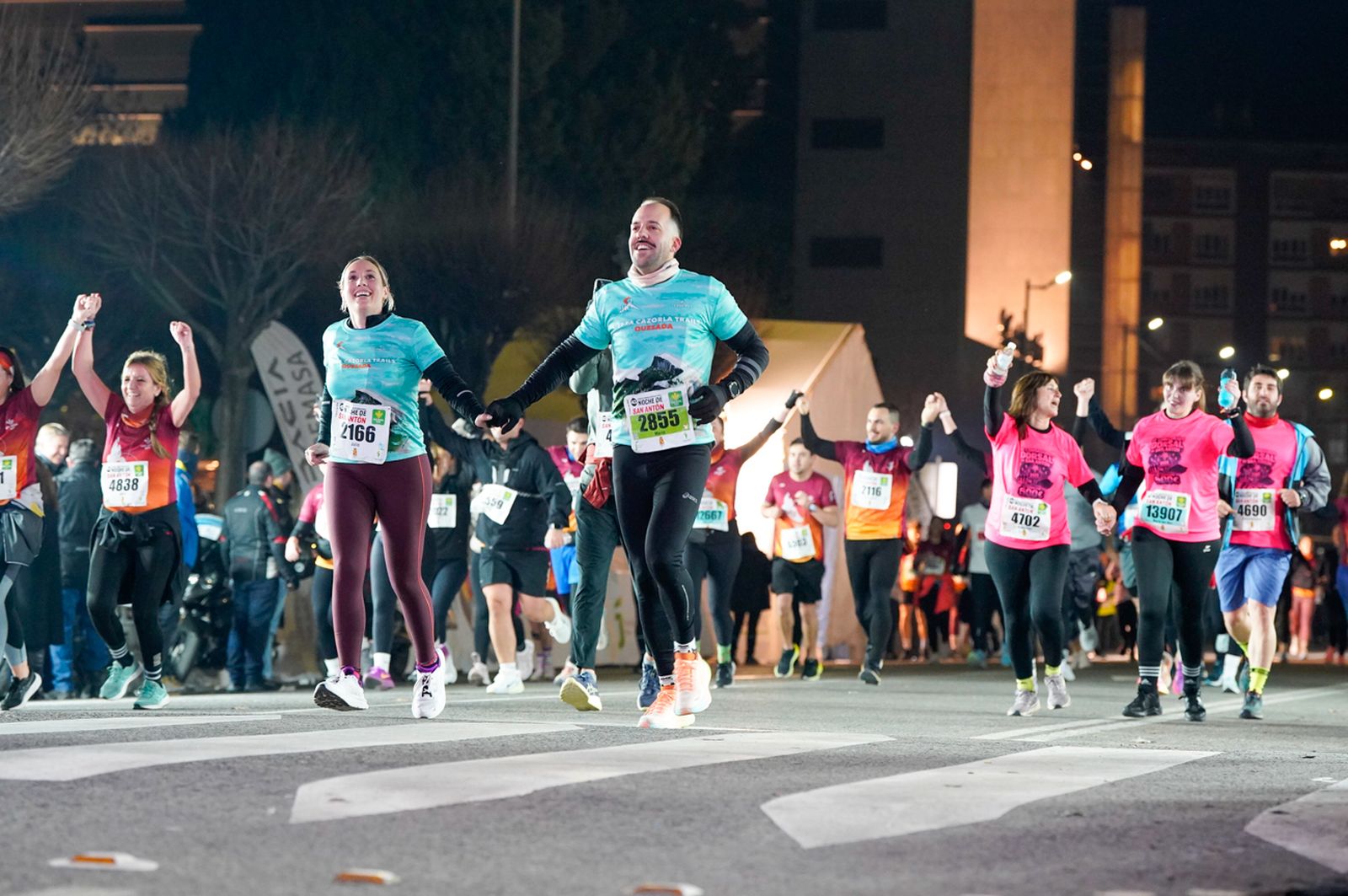 En imágenes: búscate en tu llegada a meta de la Carrera de San Antón 2026 (3)