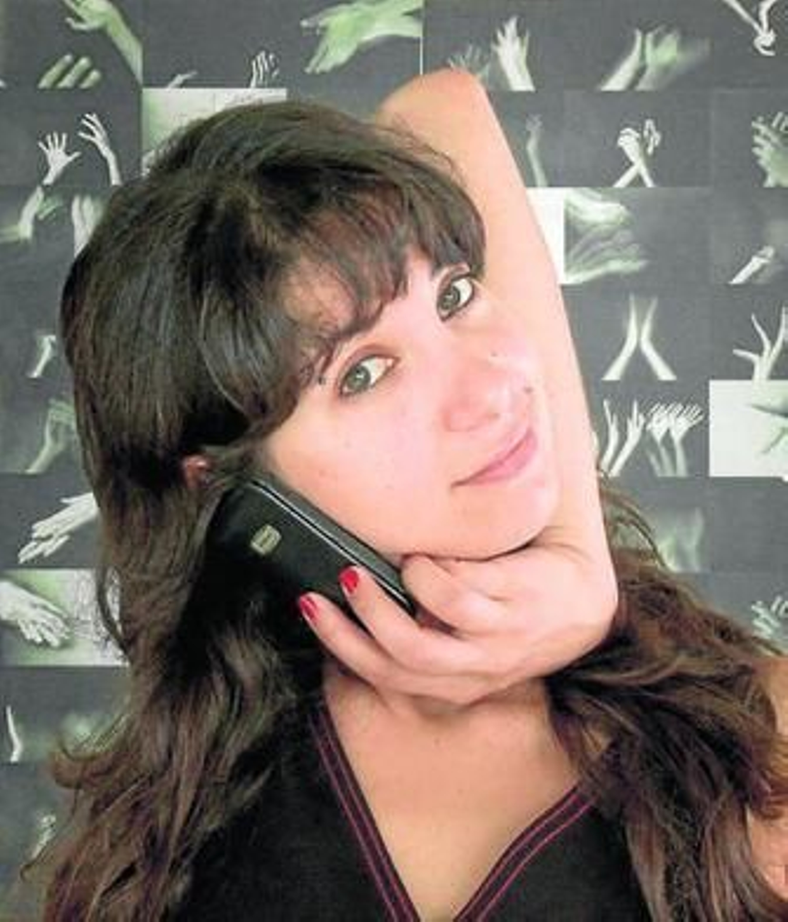 La fotógrafa libia Deborah Phares.