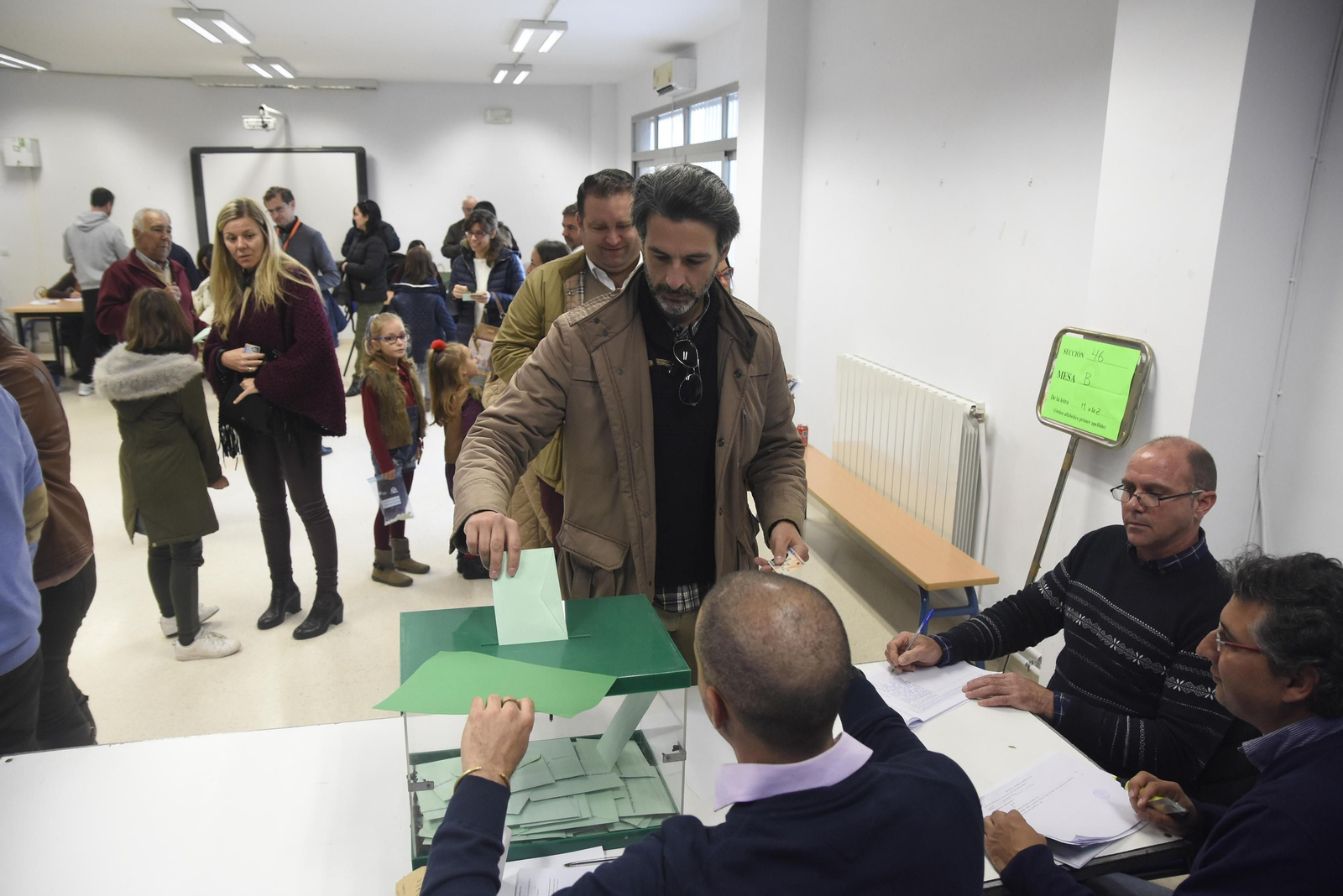 Las imágenes de la jornada electoral en Córdoba