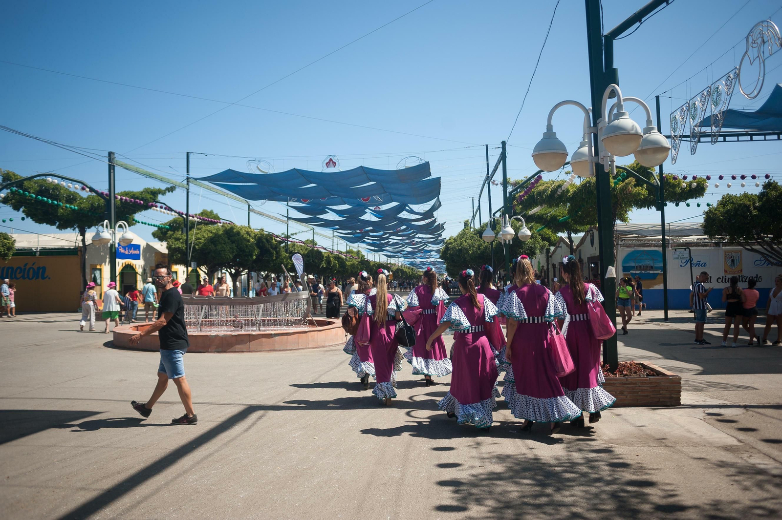 Segundo día de Feria de Málaga en el Centro y en el Real, en fotos