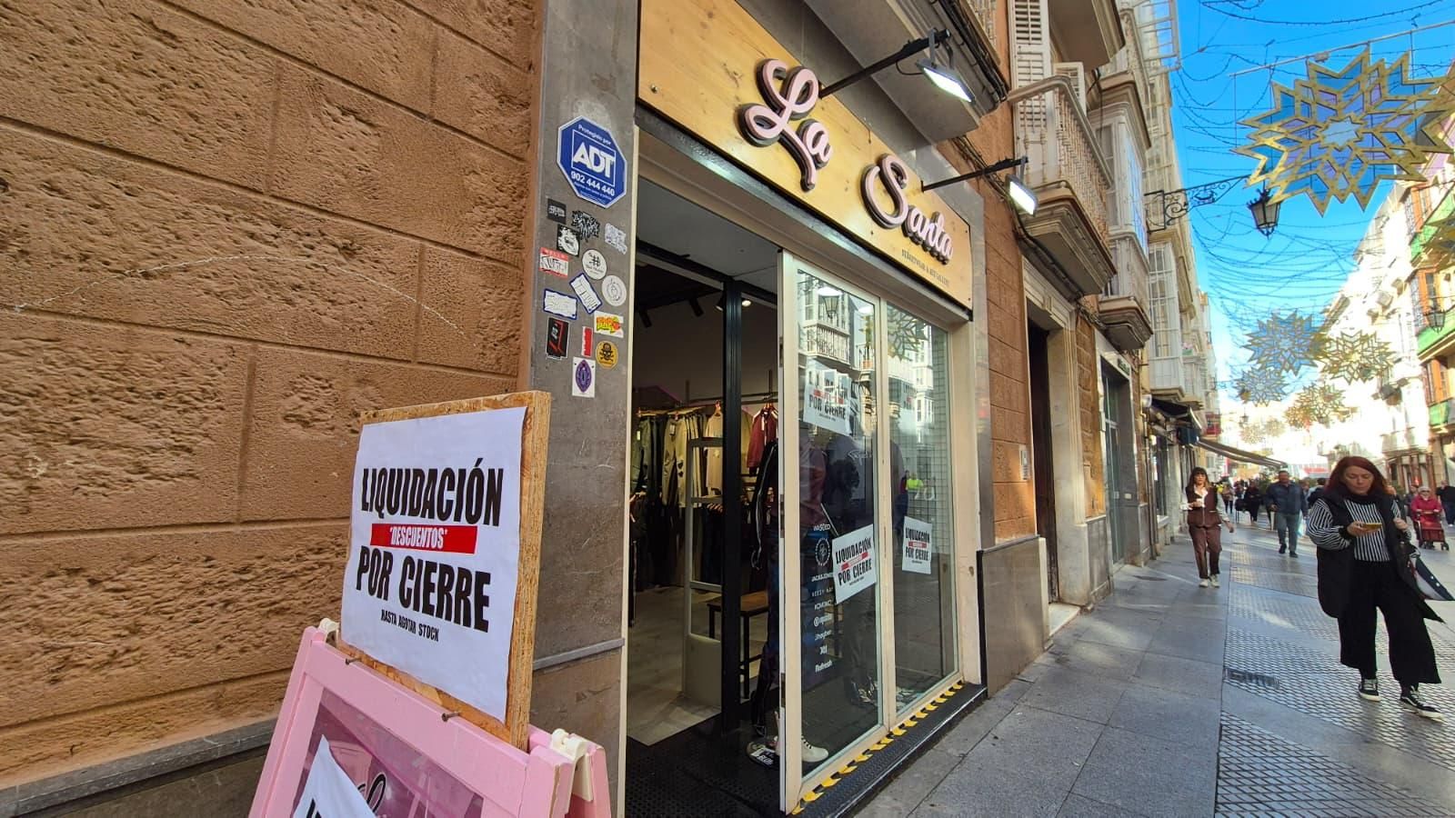 Liquidación por cierre en La Santa.