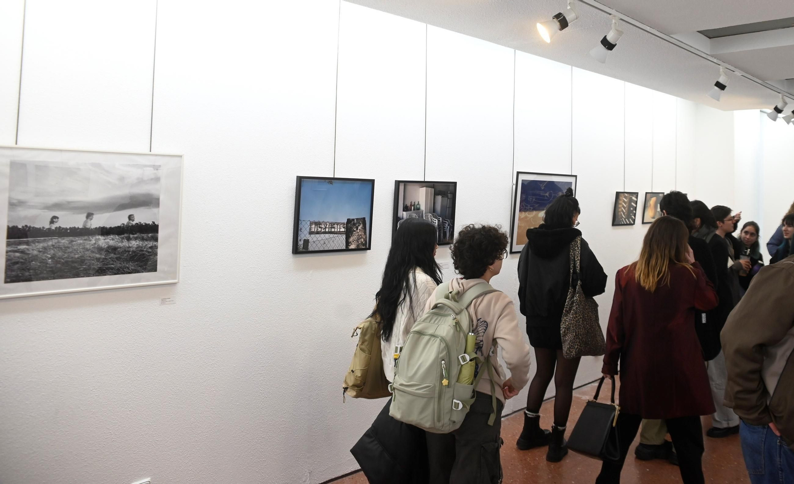La exposición de fotografía del alumnado de la Escuela de Arte Mateo Inurria, en imágenes